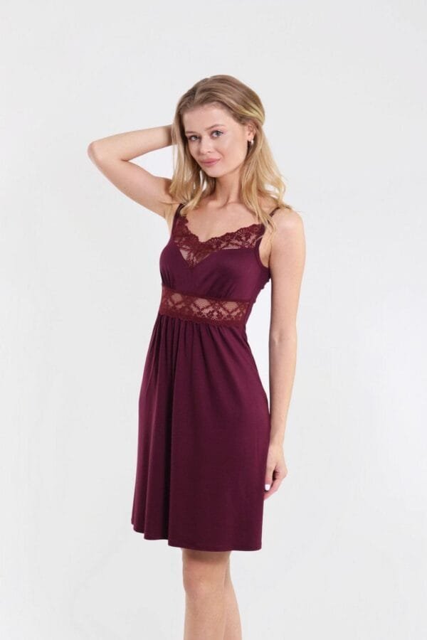 Naktinukai 1268-92, vyšnių spalvos, viskozė 96% elastanas 4%