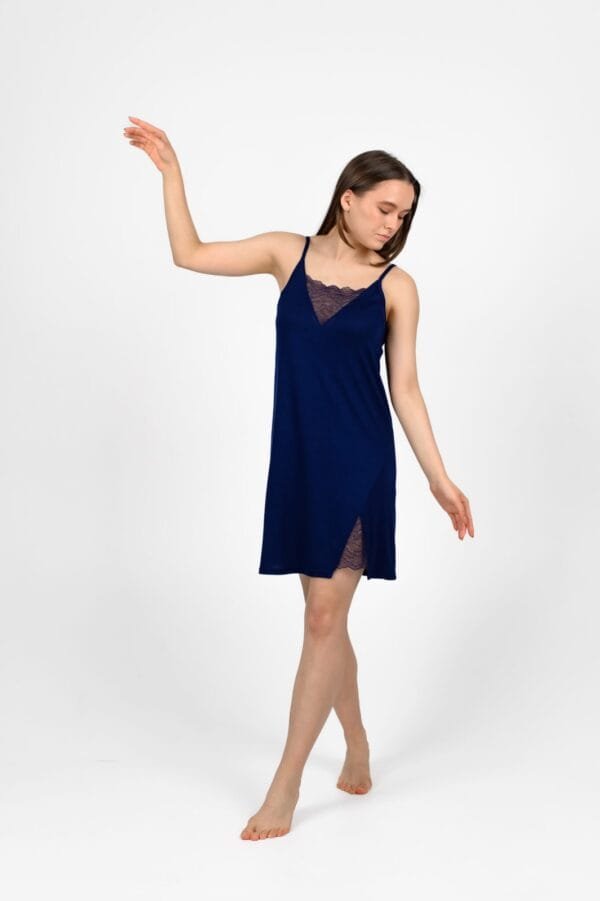 Naktinukai 1613-92 mėlyna, viskozė 96% ir elastanas 4%